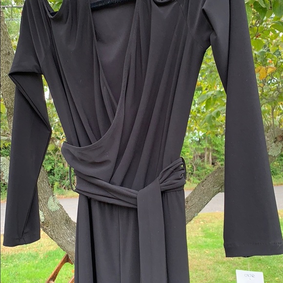 Cache Jumpsuit - Picture 7 of 7